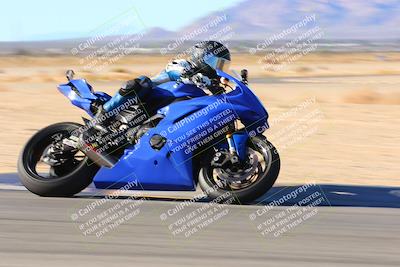 media/Jan-09-2022-SoCal Trackdays (Sun) [[2b1fec8404]]/Turn 8 (1045am)/